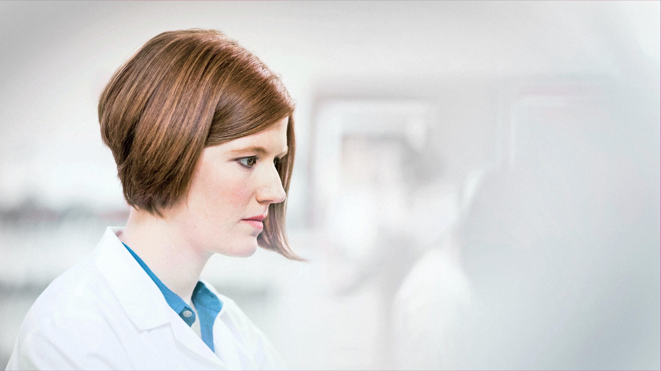 AB-Pharmacy-Back-Female-4_RGB_Large_JPG